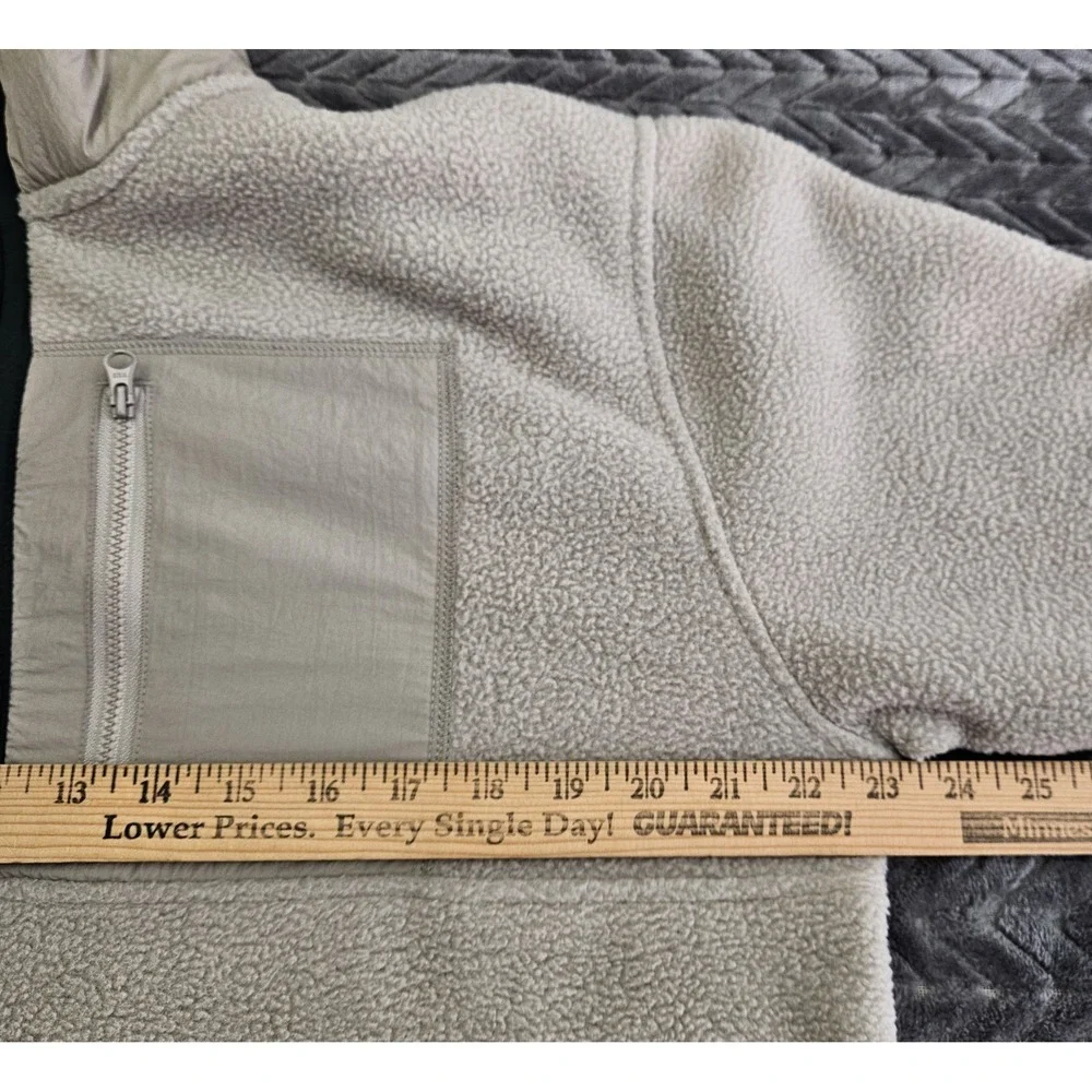 *NEW w/Tags GAP Men's Size Medium Half Zip Fleece Pullover Beige/Quail Pockets - Picture 7 of 8